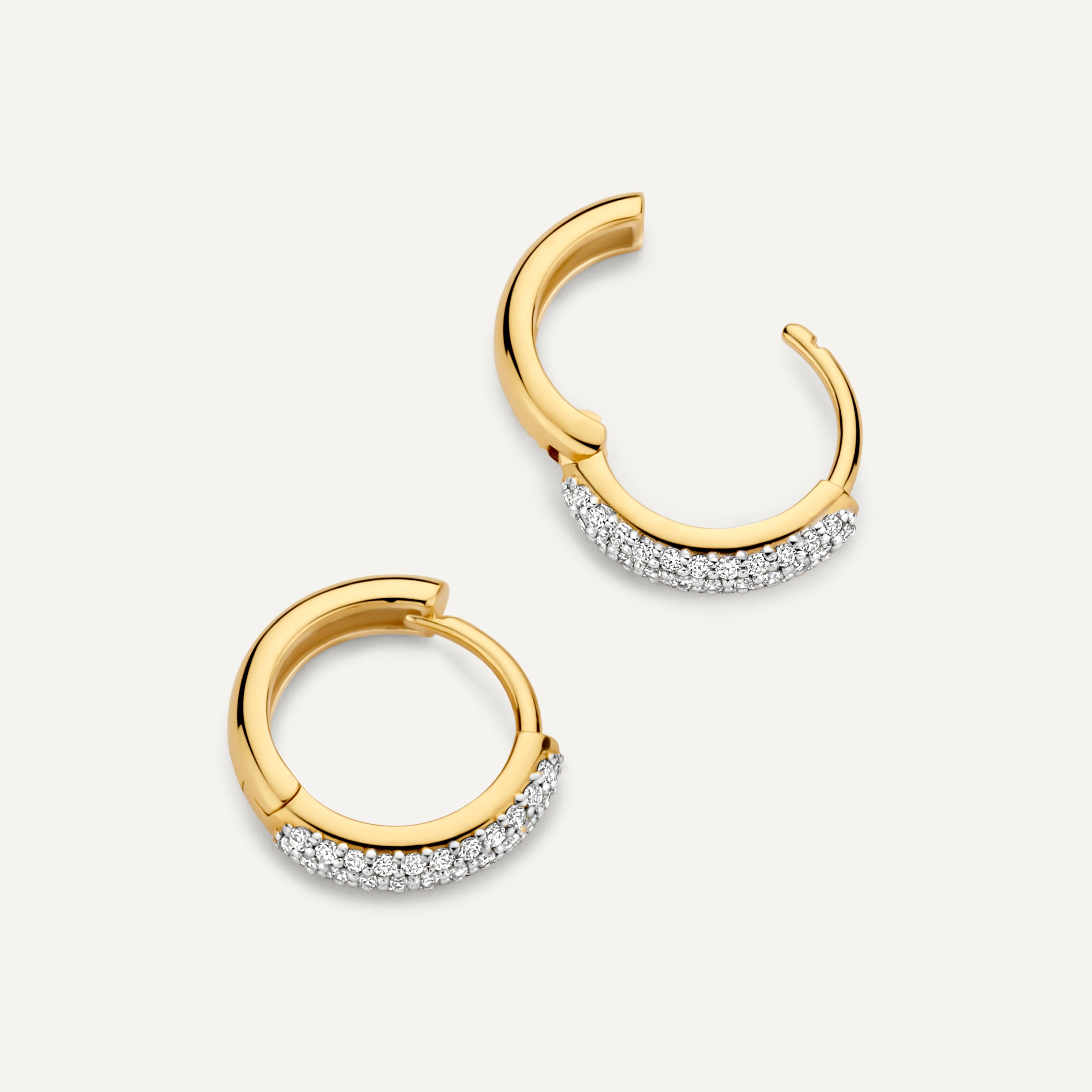 Pavé Diamant Gebogen Huggie Oorringen (12 mm)